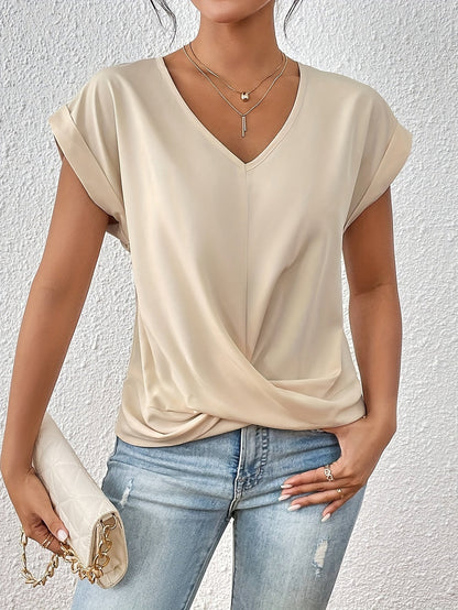 Comfortable T-shirt with an elegant neckline